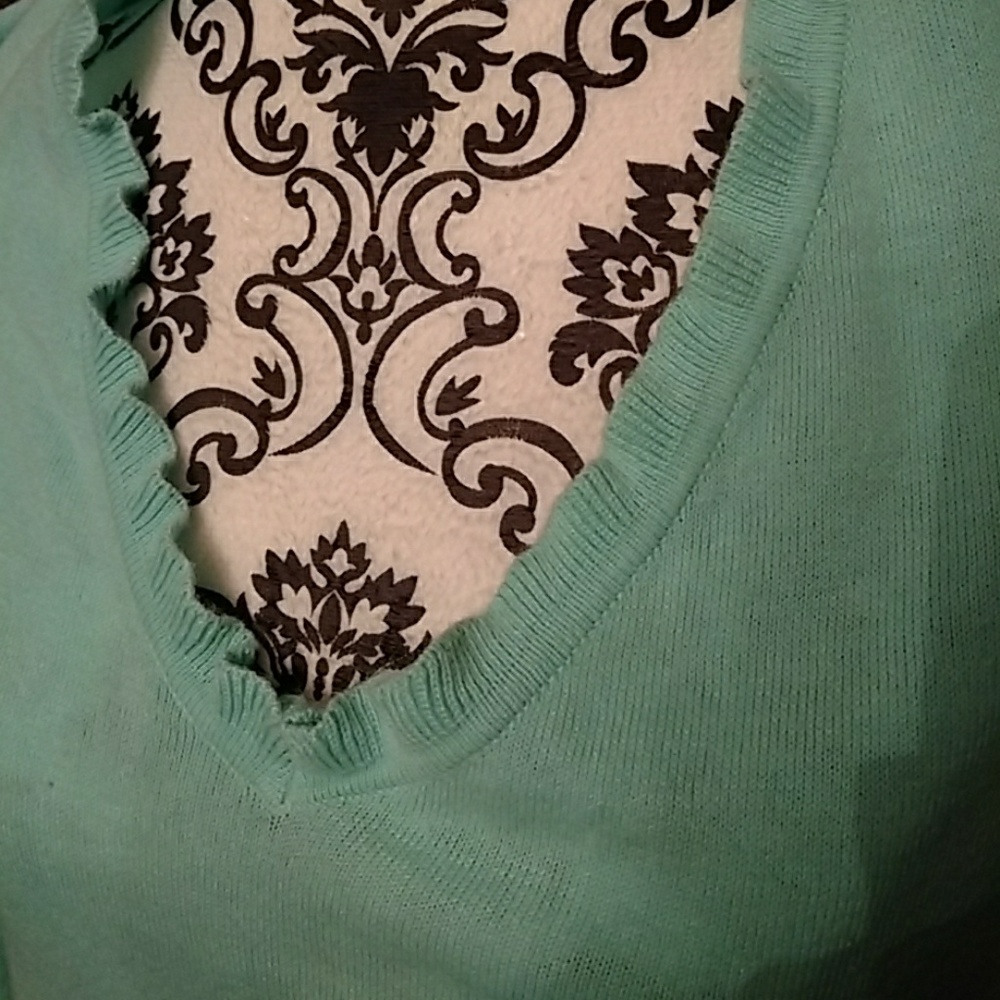 Sweater - Picture 2 of 5